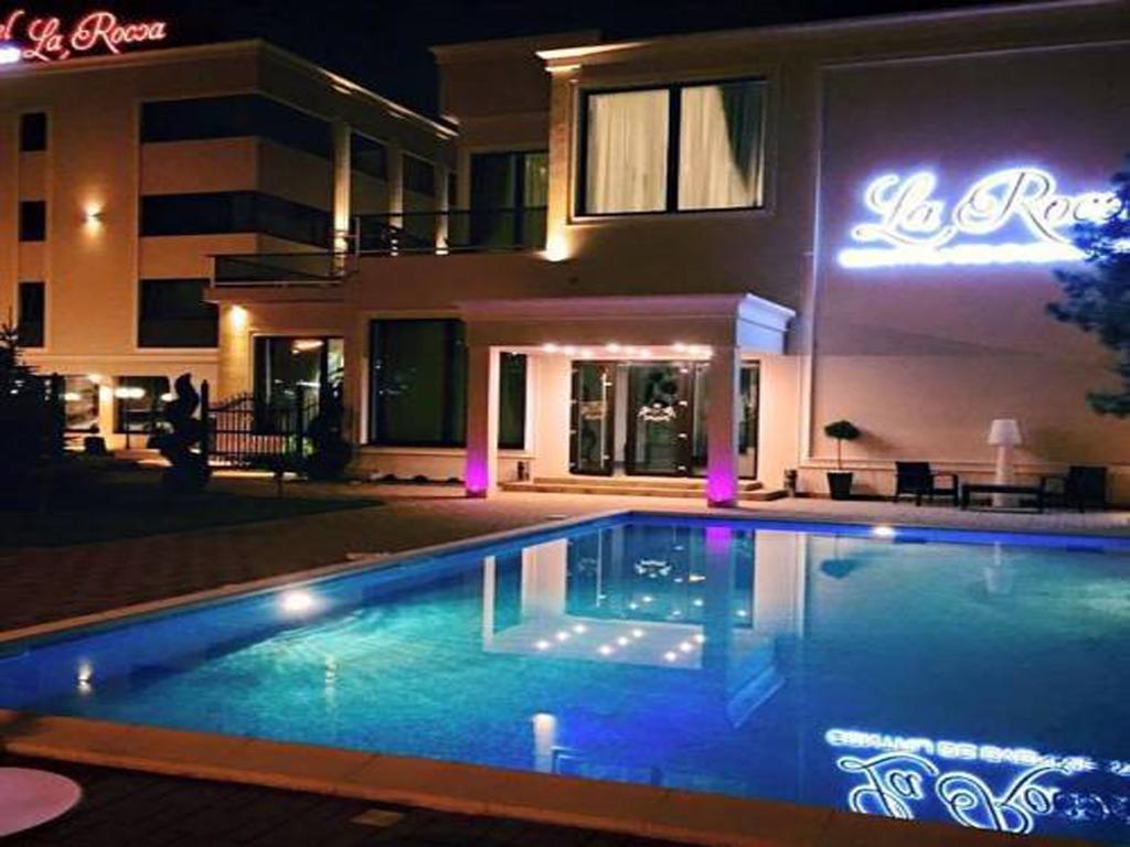 La Rocca Boutique Hotel Craiova Exterior foto